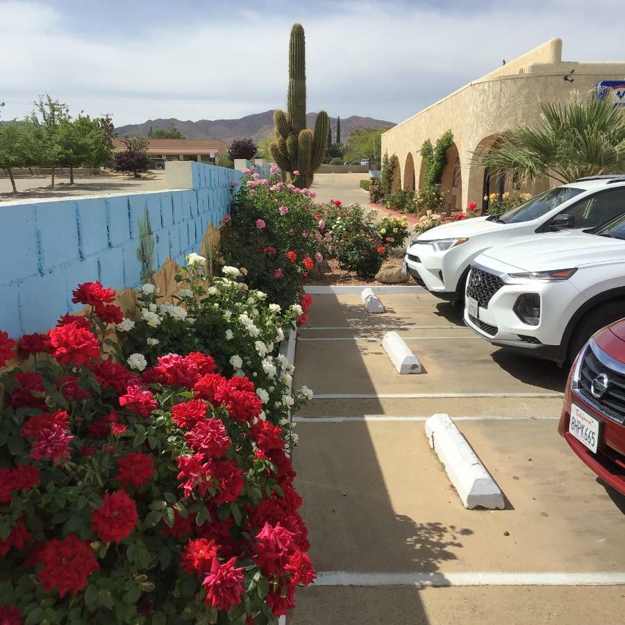 Americas Best Value Inn And Suites -Yucca Valley Exterior foto